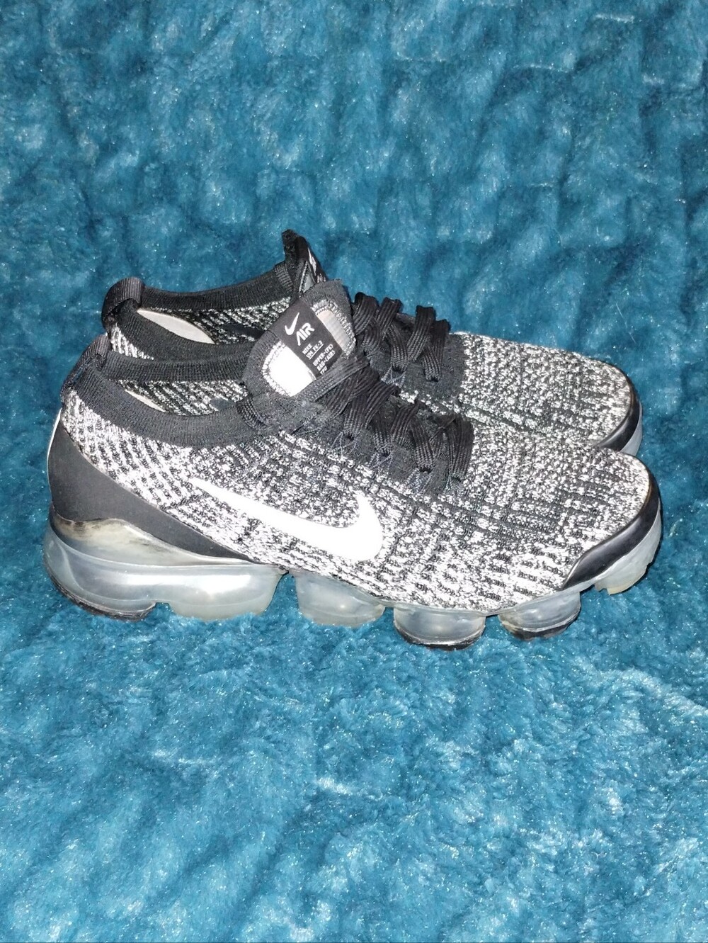 Nike Air VaporMax Flyknit 3 Oreo Women’s 8 Black White AJ6910-001 Sneakers